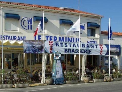 Logis Hotel Le Terminus Bourcefranc Esterno foto